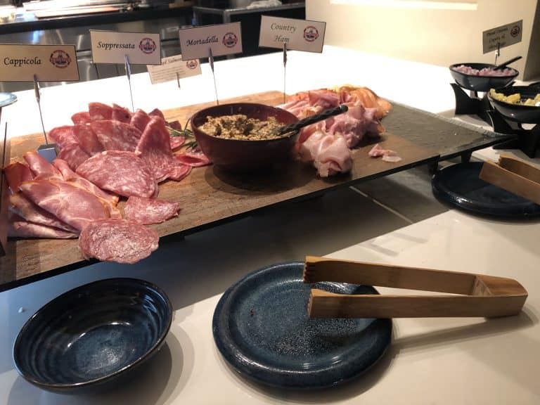 Honest Ale and Compass Breakfast Review 2023