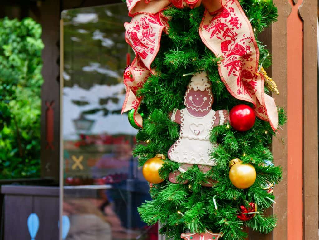 Gingerbread man in a wreath at Epcot, Disney World at Christmas