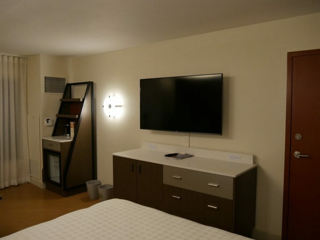 Disney All-Star movies room review TV and kitchenette