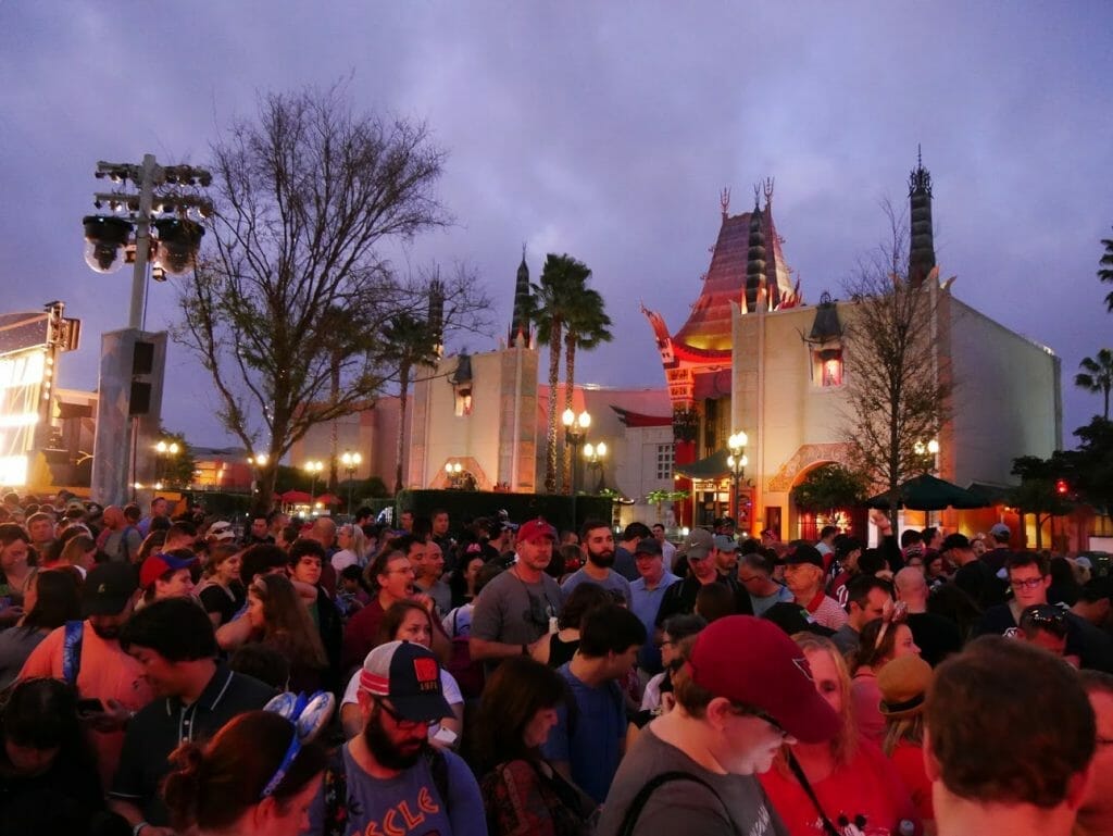 A very large number of people queuing in Hollywood Studios waiting for their Rise of the Resistance boarding group number