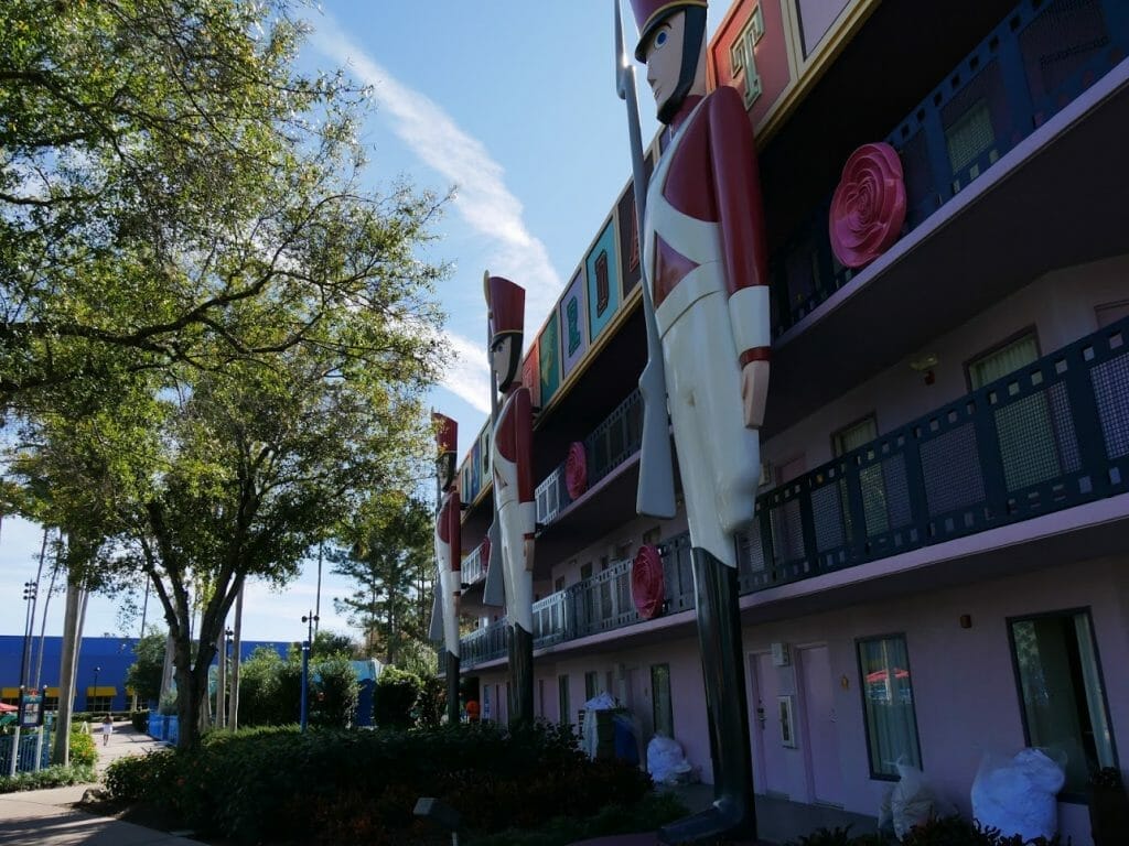 The side of hotel rooms at All Star Movies with giant toy soldiers