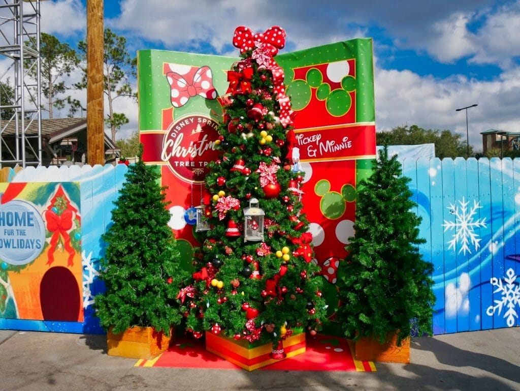 A Mickey and Minnie themed Christmas tree