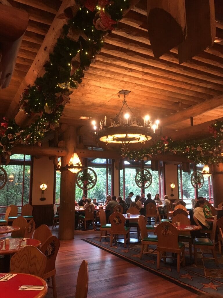 interior whispering canyon cafe