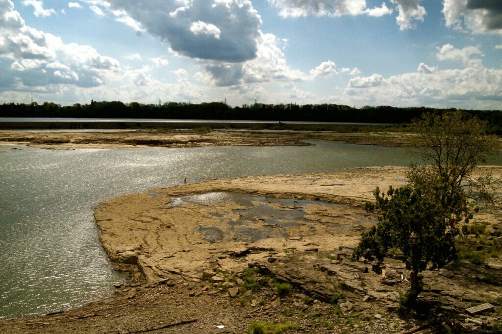 Falls of the Ohio State Park