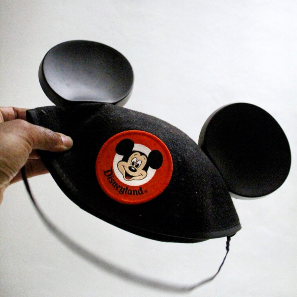 Disneyland hat