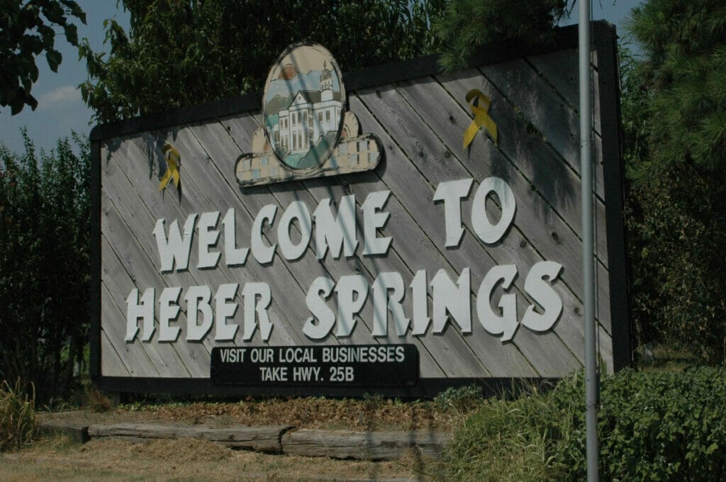 Heber Springs sign