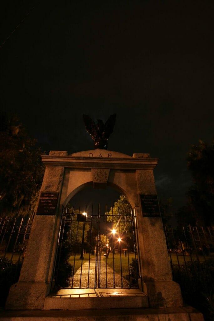 Entrance to the Colonial Park Cemetery