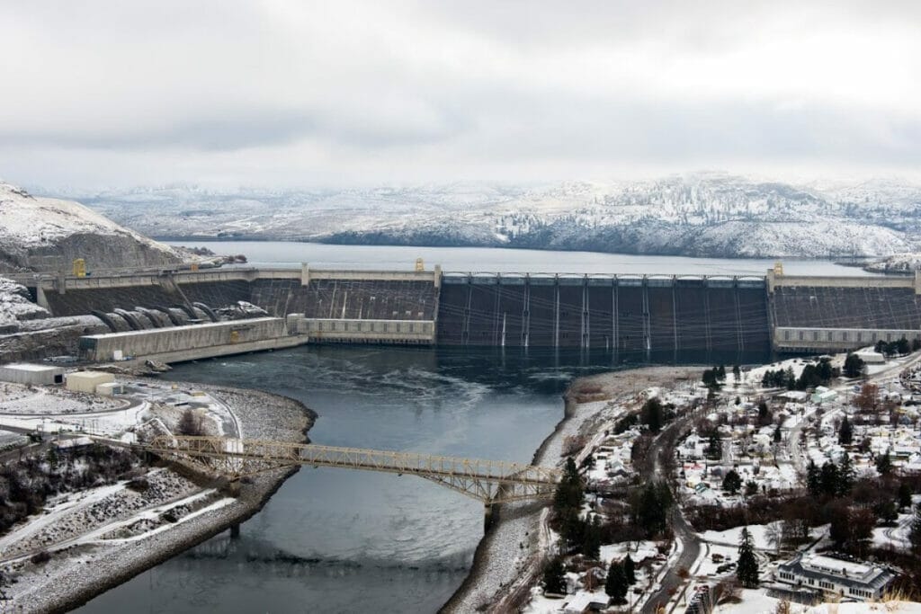 Winter at Grand Coulee Dam