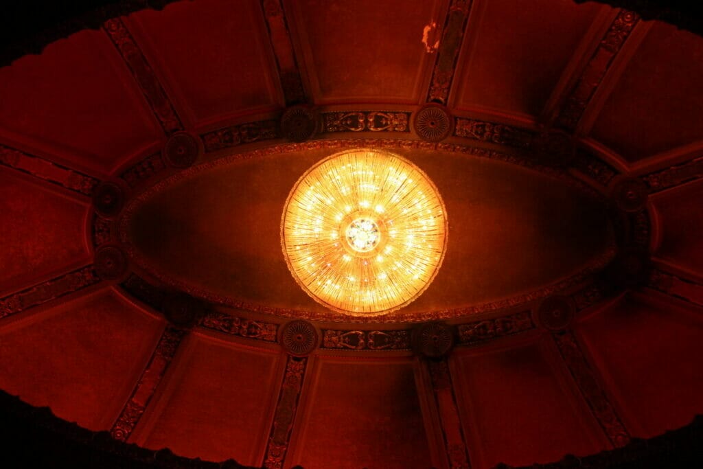 Byrd Theater, indoor activity in Richmond Virginia