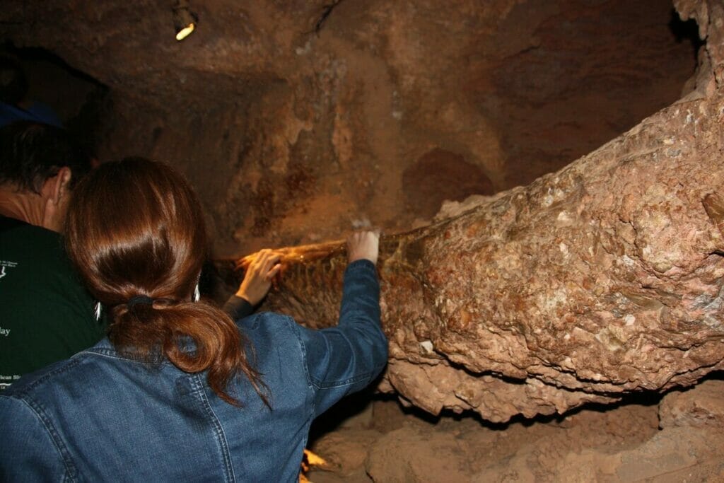 Cave of the Winds 