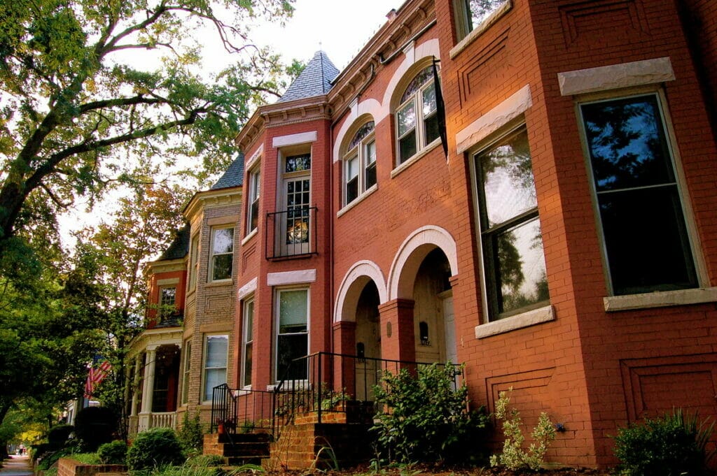 Floyd Avenue