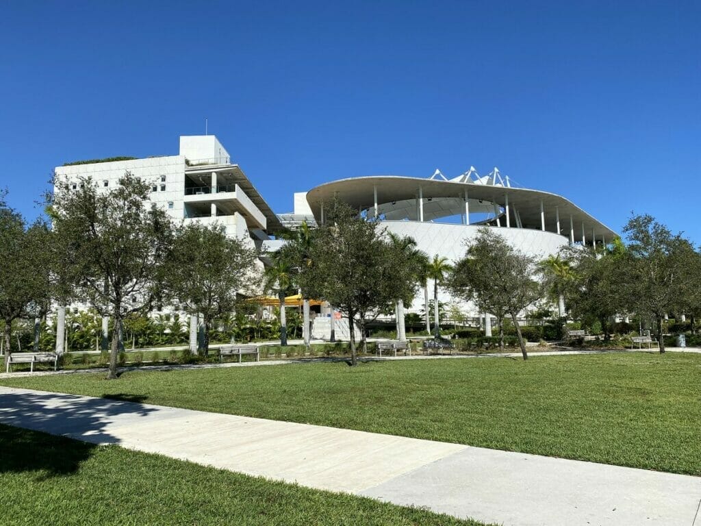 Exterior of the Phillip and Patricia Frost Science Museum 