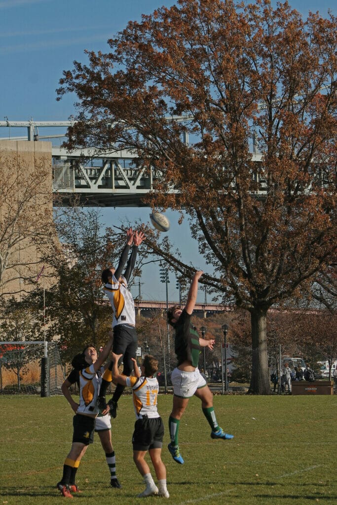 people playing at Randall's Island Park 