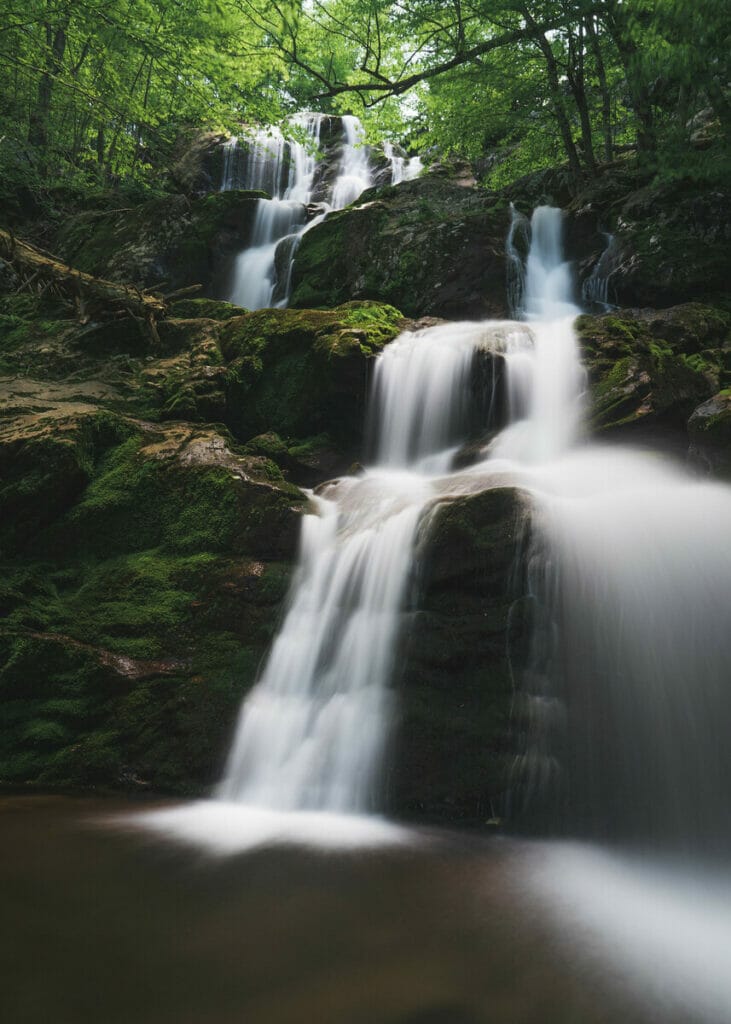 Dark Hollow Falls, best waterfall in Virginia 