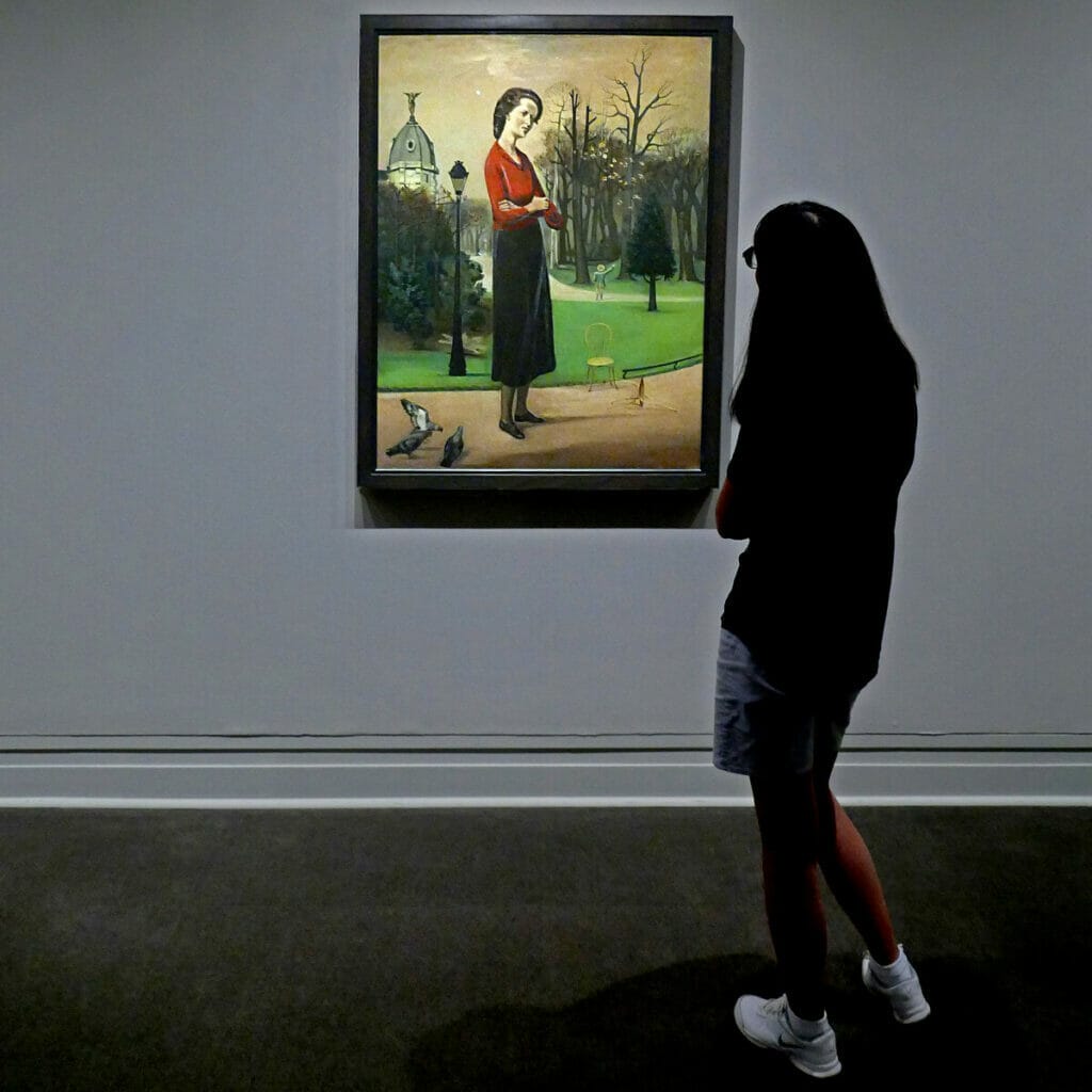 Girl at the Metropolitan Museum of Art 