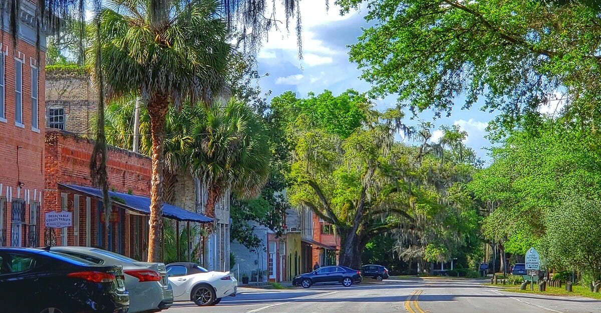 21 Charming Small Towns in Florida to Check Out (2026)