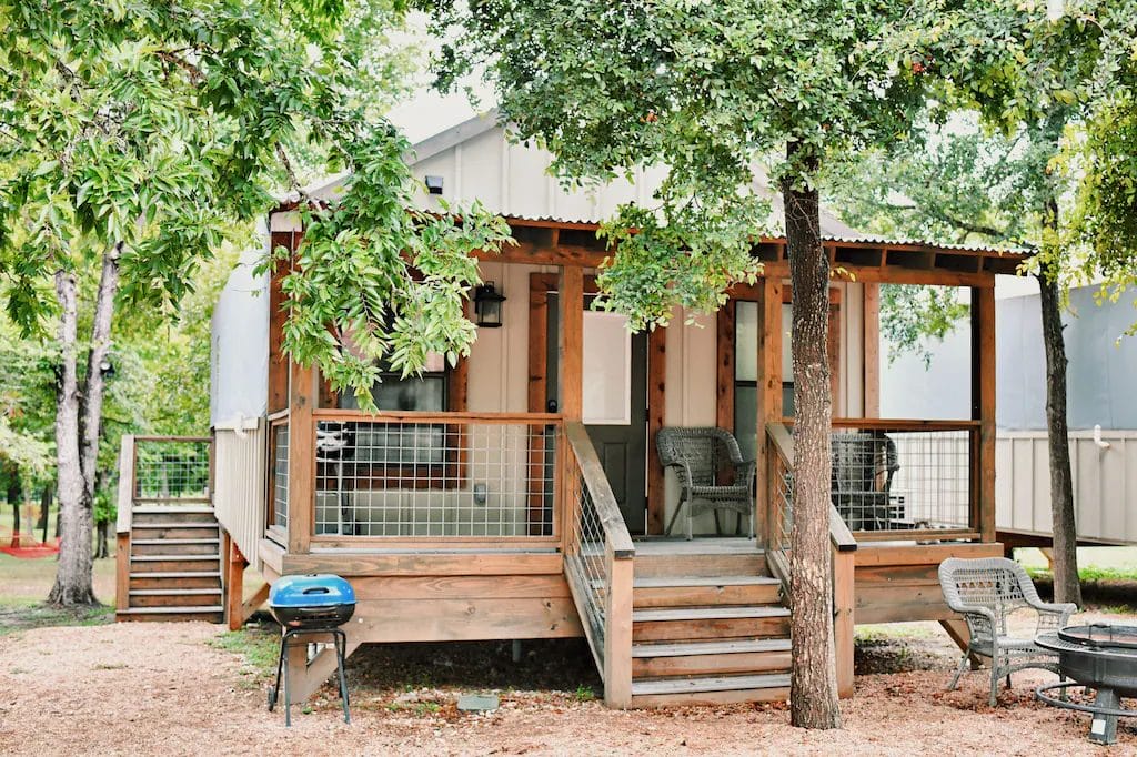 waterfront cabin in Texas, best cabin rental in Texas