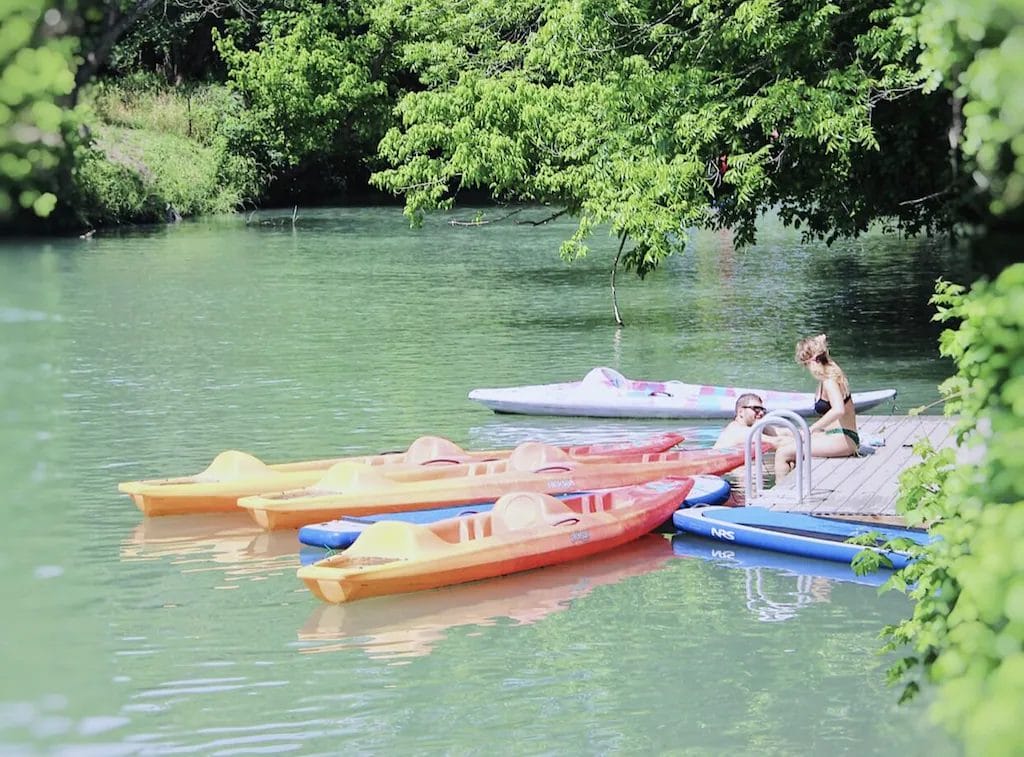 kayaking in Texas, best cabin rental in Texas