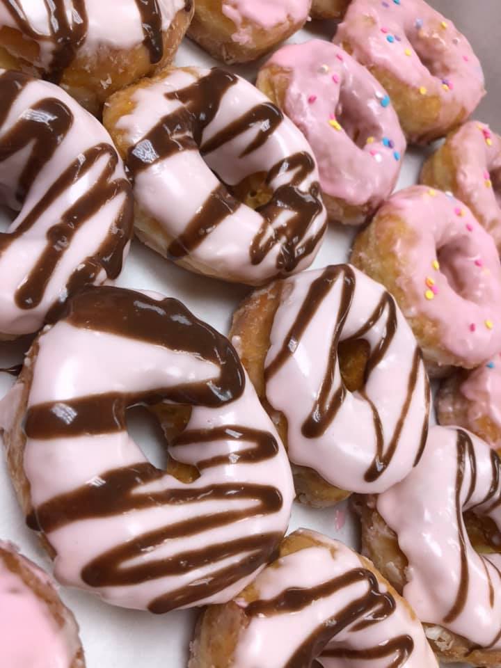 J&H Bakery, best donuts in Kentucky 