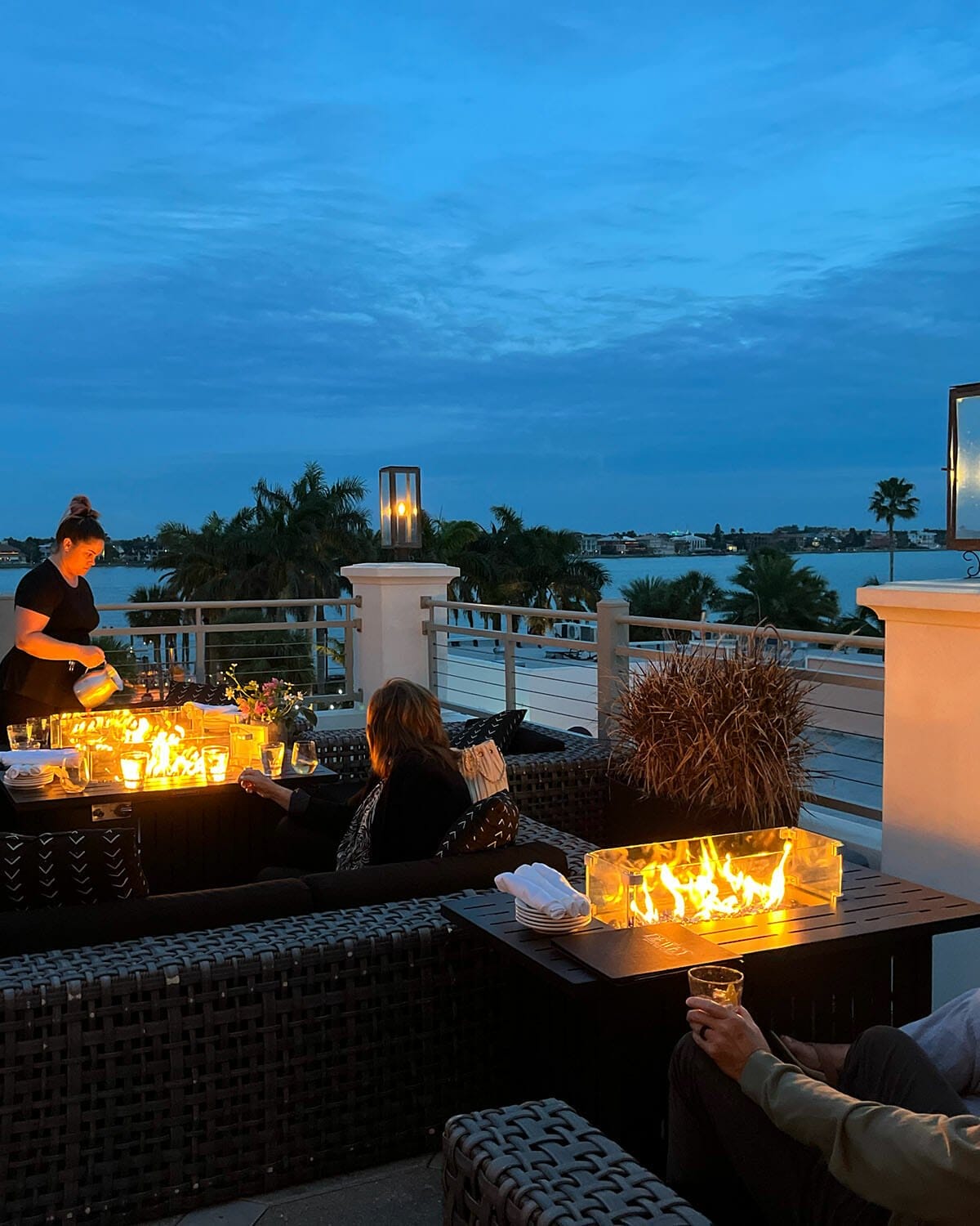 11 Best Rooftop Bars & Restaurants in St. Pete (great views!)