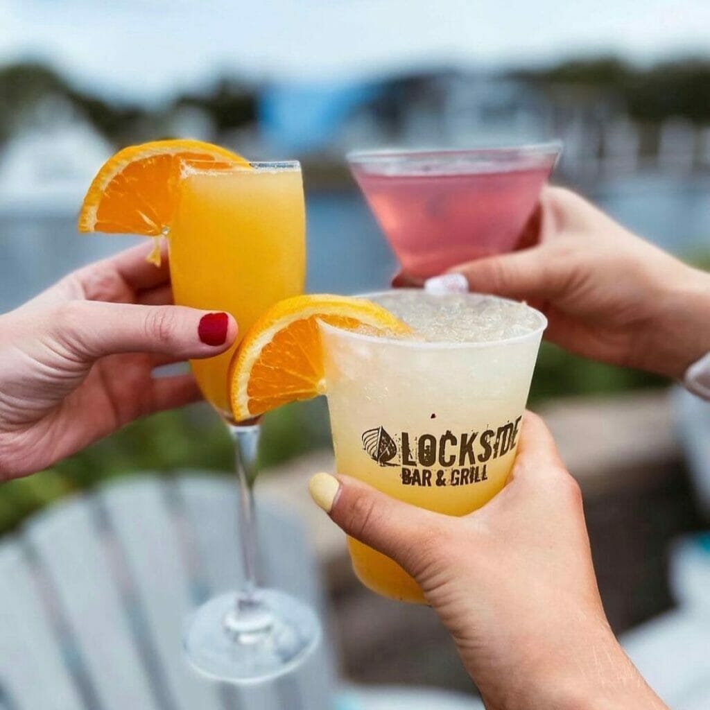 Lockside Bar & Grill