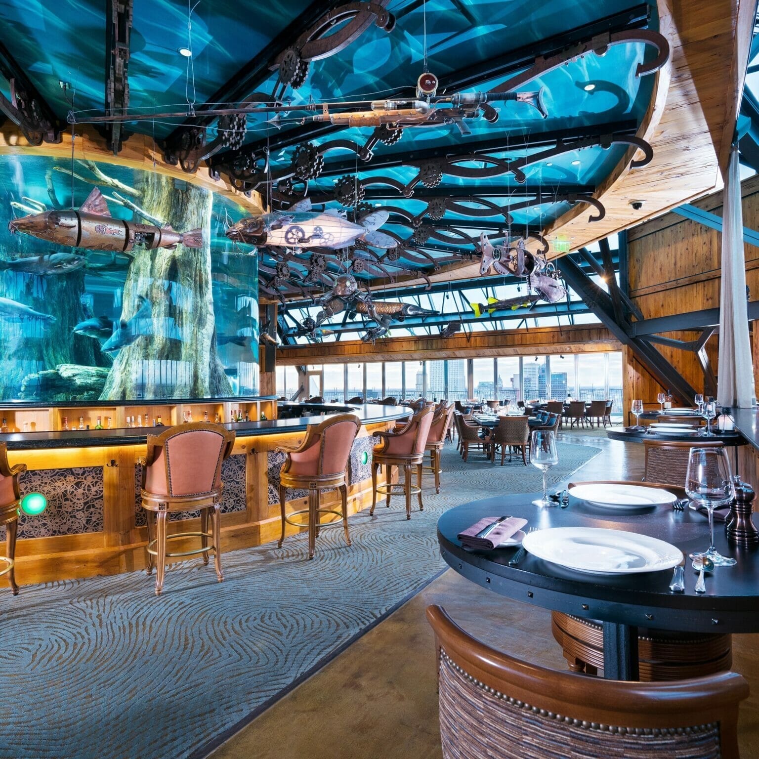 13 Best Rooftop Bars & Restaurants in Memphis (great views!)
