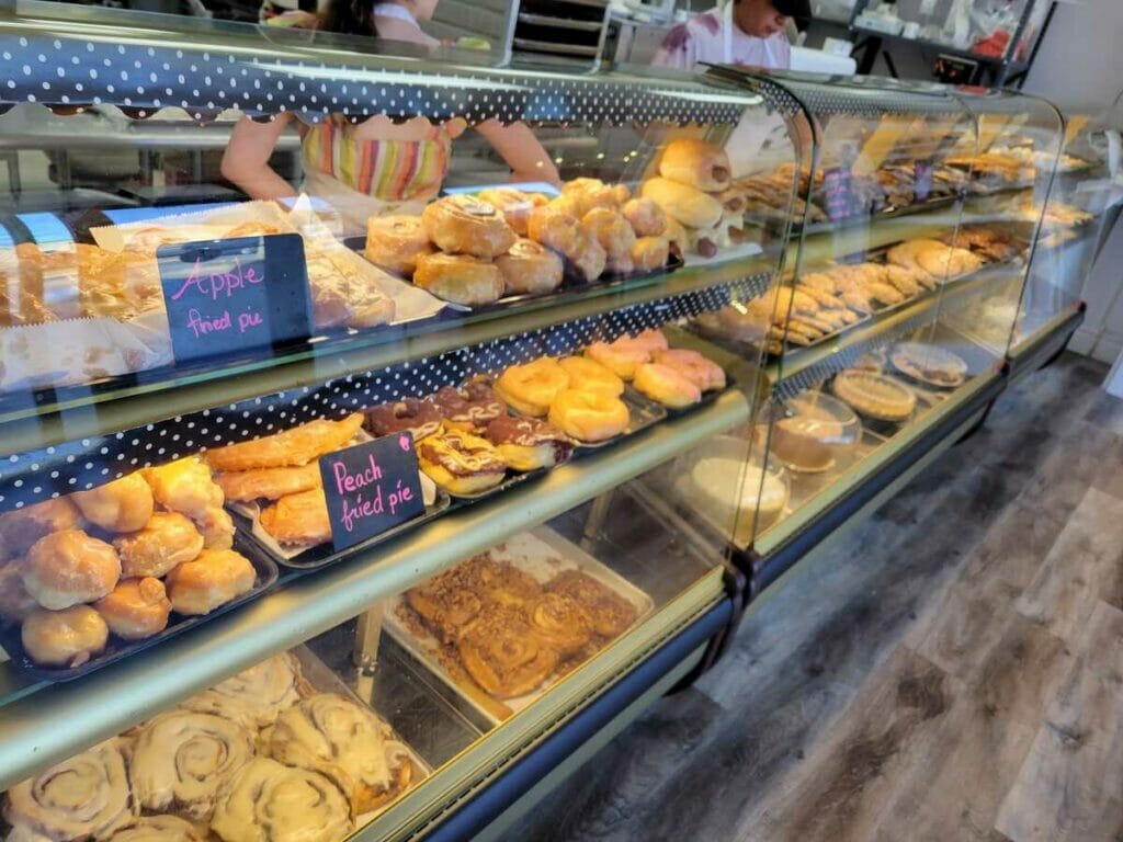 Cinnamon Creme Bakery