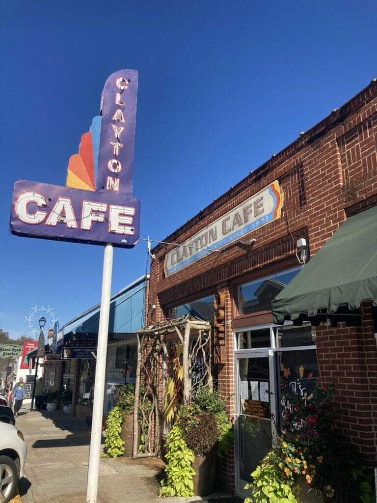 Clayton Cafe 