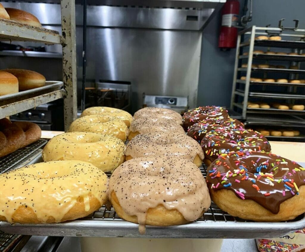 Hi-Five Doughnuts