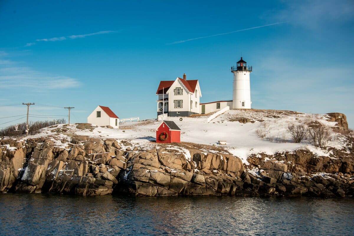 23 Authentic Pros And Cons Of Living In Maine