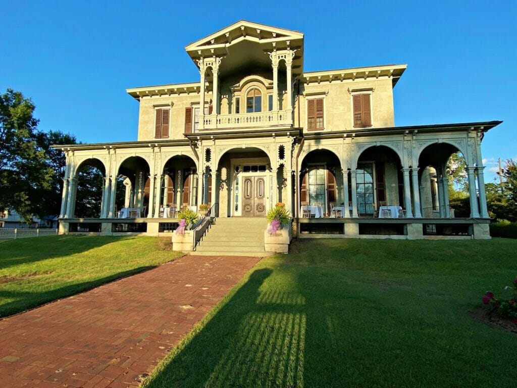 Exterior of the Jemison-Van de Graaff Mansion