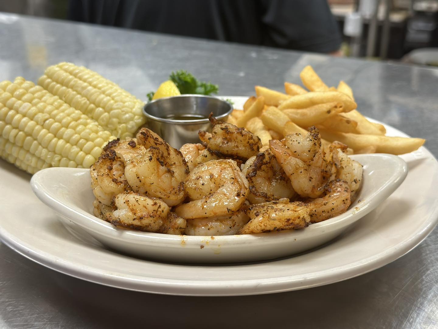 21 Best Restaurants in Fayetteville, North Carolina to Try Today (2024) - 316 Oyster Bar Fayetteville North Carolina