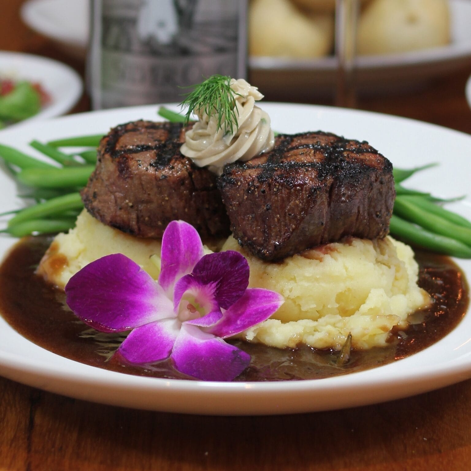 27 Best Restaurants in Lexington, Kentucky to Try Today